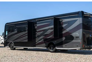 Caravane 2024 R-a-m-b-l-e-r A-r-m-a-d-a- 4-0-M d'occasion en excellent état, conçue pour l'utilisation comme appartement mobile, design européen - Product Image 6