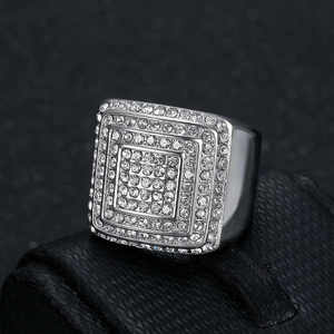 Bague Hip Hop personnalisée en diamant plaqué argent 925 original Iced out Cadeau de bijoux pour hommes Design élégant et unique - Product Image 1