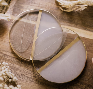 Posavasos Redondo Personalizado de Resina Epoxi con Borde Dorado para Mesa de Comedor, desde India - Product Image 1