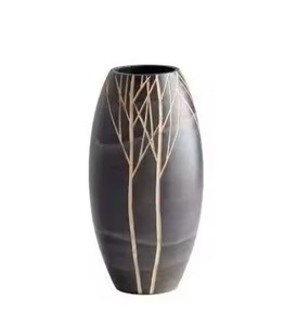 Vases à fleurs en métal au design moderne faits à la main Artisanat en métal de qualité supérieure Vases décoratifs pour la décoration intérieure de la maison au prix le plus bas - Product Image 1
