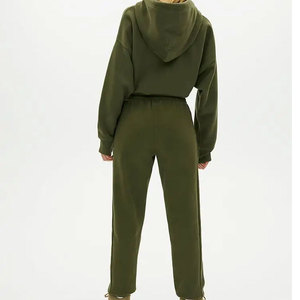 2024 nouveau Style en gros unisexe 2 pièces tricoté Slim Fit vêtements personnalisés survêtement pour hommes et femmes - Product Image 6
