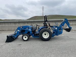 LS MT235HE 4WD Tracteur à roues compact multifonctionnel avec chargeur frontal et pelleteuse avec pompe à moteur automatique Boîte de vitesses en vente - Product Image 3