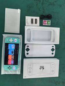 Console di Gioco Portatile Retro M27 con Schermo IPS da 7 Pollici, Risoluzione 600x1024, 64GB, <span class=keywords><strong>2000</strong></span> Giochi Integrati, Lunga Durata della Batteria - Product Image 5