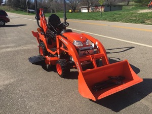 Tracteur Kubota BX25D 2024 avec chargeur frontal 23HP qualité de pont de tondeuse composants de base de roulement supérieurs prêts pour l'expédition dans le monde entier - Product Image 5