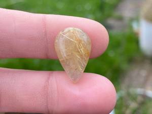 Poire Cut Forme 100% Naturel Doré Rutile Quartz Lisse Calibré Lâche Véritable Cabochon Pierre Précieuse Meilleur Pour Pendentifs En Vrac OEM - Product Image 5