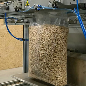 เม็ดไม้สนโอ๊คชีวภาพขนาด 6 มม. 8 มม. 10 มม. น้ำหนัก 15 กก. ผลิตในยุโรป มาตรฐาน EN A1 A2 - Product Image 1