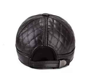 Sombrero de camionero de invierno de cuero de oveja Real 100% para hombres, diseño personalizado con bordado para deportes, estándar internacional - Product Image 3