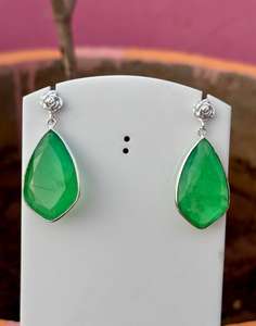 Pendiente de Esmeralda de Plata de Ley 925, hermoso pendiente de mujer. - Product Image 1