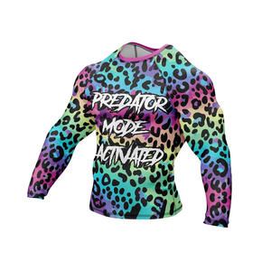 Dernier design de rashguard pour homme, léger, uni, manches longues, avec logo personnalisé 2025 - Product Image 3