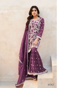 นักออกแบบล่าสุดงานปักด้ายเทียม Georgette งานชุด Sharara โดย Fab Zone - Product Image 5