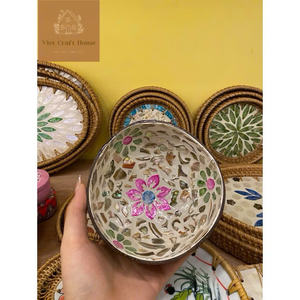 Tazón de Coco con Incrustaciones de Conchas Florales Decorativas Únicas, Atractivo Tazón con Incrustaciones de Nácar de Vietnam, Artesanía de la Villa - Product Image 5