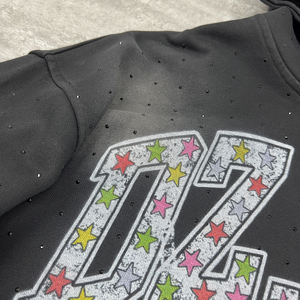 เสื้อฮู้ดลายกราฟิก พิมพ์สกรีน ผ้าเฟรนช์เทอร์รี่เนื้อหนา ล้างสีแบบแอซิดวอช สตรีทแวร์สั่งทำพิเศษ ทรงโอเวอร์ไซส์ ประดับคริสตัล สำหรับผู้ชาย - Product Image 4