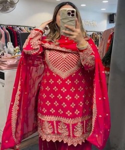 FASHIONABLE CHINON SILK SEQUENCE EMBROIDERY WORK TOP PALAZZO WITH DUPATTA FESTIVE WEAR WHOLESALE PRICE ETHNIC GARMENT <b>PINK</b> - Product Image 4