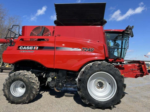 Moissonneuse-batteuse agricole d'occasion Case IH 7240 – Livraison rapide disponible, tous modèles à bas prix à vendre - Product Image 3