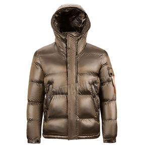Veste matelassée légère isolée pour homme Manteau matelassé chaud et coupe-vent de haute qualité avec col à capuche pour la randonnée personnalisable - Product Image 1