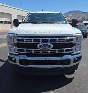 Valeur exceptionnelle 2024 F o r d F-250 Super Duty XLT - Product Image 1