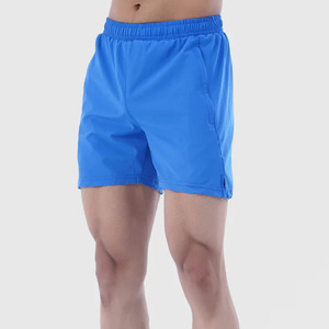 Vente en gros de shorts décontractés taille moyenne en polyester 100% avec poche arrière en maille personnalisée et design respirant à séchage rapide pour l'entraînement - Product Image 1