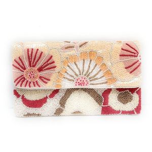 Bolso de hombro bordado con cuentas hecho a mano con flores bonitas y elegantes en el último estilo de moda de lujo de Hiba Enterprises - Product Image 1