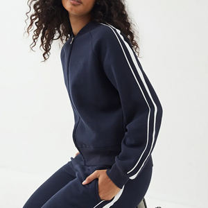 เสื้อกันหนาวซิปเต็มตัวสำหรับผู้หญิงมีแถบด้านข้างแขนเสื้อสเวตเชิ้ต3D พัฟฟ์พิมพ์โลโก้แบบใหม่ออกแบบได้ตามต้องการ - Product Image 2