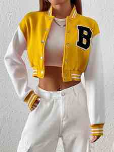 Venta al por mayor de chaqueta de invierno para mujer 2024 de diseño personalizado Varsity Jacket Crop Varsity Jacket para mujer - Product Image 4