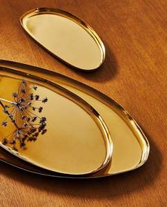 Bandeja de servicio rectangular de acero inoxidable para restaurantes de alta gama servicio de comedor fino y presentación gourmet - Product Image 2