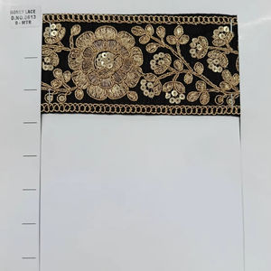 Tissu en dentelle brodée florale colorée vibrante et détaillée avec des motifs complexes, parfait pour la mode haut de gamme - Product Image 1