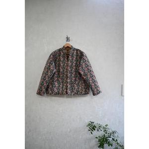 Veste matelassée réversible artisanale indienne écologique à boutons, imprimée, à manches longues, chaude pour l'hiver, motif floral élégant - Product Image 2