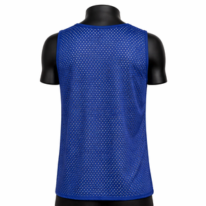 Maillots d'entraînement de football personnalisés en mesh, sans manches, respirants, séchage rapide, avec impression de logo, OEM ODM, vente en gros - Product Image 2