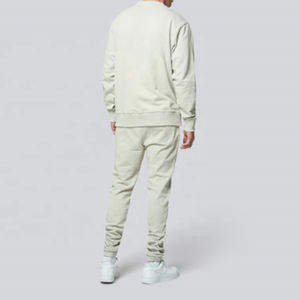 เสื้อสเวตเชิ้ตผู้ชายคอกลมผ้าฝ้าย 100% พิมพ์ลายคุณภาพสูงแบบใหม่ขายส่งสำหรับฤดูหนาว ชุดเสื้อผ้าผู้ชายแบบกำหนดเอง - Product Image 2