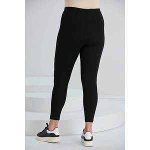 Leggings de Punto Negro para Mujer Talla Grande RMG, Cómodos Leggings de Mezcla de Rayón, Poliéster y Elastano para Uso Diario y Deportes - Product Image 4