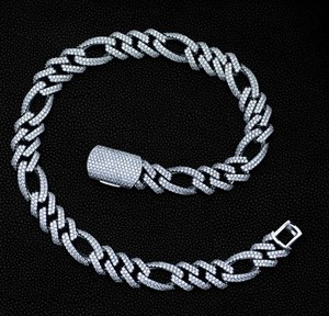 ラッパー用の需要の高いキューバチェーンネックレスアイスアウトスタイルのビッグシャインストリートウェアバイブ手頃な価格で入手可能 - Product Image 3