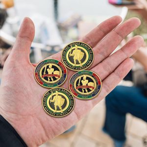 Monete Personalizzate 'Indossa l'Armatura Completa di Dio', Monete Commemorative Cristiane in Metallo, Regali di Preghiera per Uomini e Collezionisti - Product Image 5