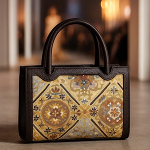 Túi xách vuông truyền thống phương Đông làm thủ công 100% bằng lụa Kesi và da - Product Image 3