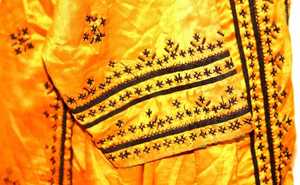 Robe Afghani Vintage Banjara Robe bohème unique brodée à la main avec paillettes perles et boutons écologique - Product Image 4