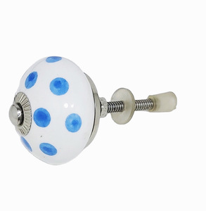 Design industriel Turquoise à pois Boutons en céramique blanche Poignées de tiroir d'armoire pour armoire Cuisine Chambre à coucher Salon - Product Image 2