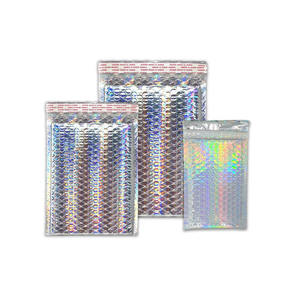 Enveloppes rembourrées à bulles holographiques Kraft Sacs au design unique pour la protection des articles avec un look élégant - Product Image 3