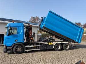 Neuf/occasion SCA NIA R580 6X4 DIESEL COULEUR BLEUE Transmission automatique Norme d'émission Euro 6 - Product Image 5