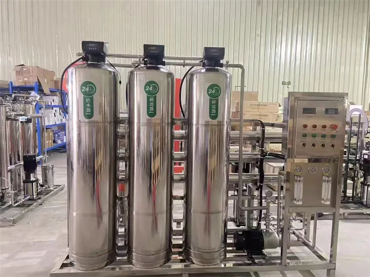 إنتاج المياه المعدنية آلة مياه الشرب ro مصنع في حاوية صغيرة ماكينة تنقية المياه