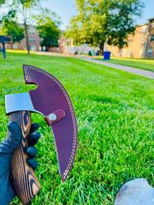 มีดตัดพิซซ่าแบบแฮนด์เมดใบมีดเหล็กกล้าคาร์บอนสูงพร้อมการแกะสลักปลอกหนังแท้ - Product Image 5