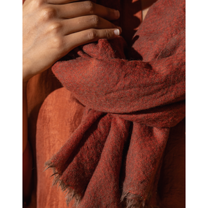 Écharpe en laine personnalisée avec logo imprimé, style uni long, couleur rouille, avec motif personnalisé - Product Image 2