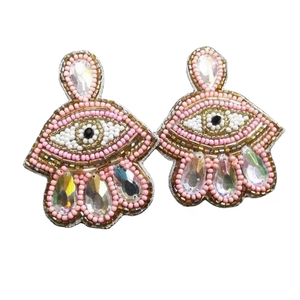 Pendientes de Bisutería con Cuentas Bordadas de la India, Pendientes Hechos a Mano para Mujeres y Niñas, Pendientes de Cuentas Multicolores - Product Image 1