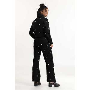 Pantalon noir taille haute à jambes larges et longueur intégrale en toile non denim avec techniques et décorations brodées - Product Image 4