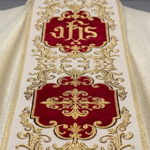 Chasuble de Prêtre Brodé, Robe de Célébrant Catholique, Vêtement Jacquard en Polyester pour Liturgie Religieuse Printemps-Été - Product Image 5