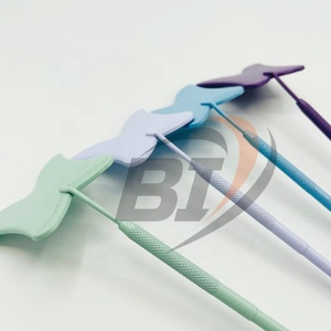 Pinzas de cejas con espejos de pestañas en forma de corazón de mariposa de acero sostenible para extensiones de pestañas - Product Image 6