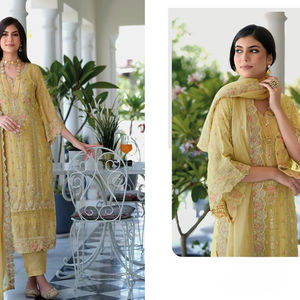 Tenue en soie lourde kurti en soie brodée indienne et pakistanaise travail brodé en soie lourde pour la collection de mariage - Product Image 1