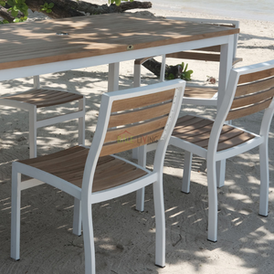 Chaise de salle à manger empilable en acajou massif Cattalina, design moderne et écologique pour hôtels et villas en plein air, meubles de maison sur la plage - Product Image 1