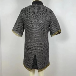 Haute qualité personnalisé imprimé médiéval cotte de mailles chemise 8mm anneaux en acier doux 18 fil de calibre plat riveté armure prix de gros - Product Image 3