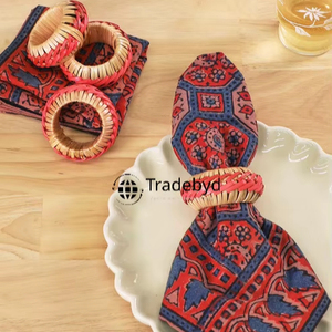 Servilleteros de ratán rústico Tradebyd, decoración de mesa hecha a mano ecológica para espacios de comedor modernos - Product Image 1