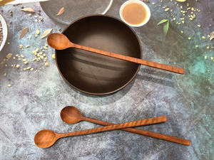 Venta al por mayor de cuchara de madera tejida a mano, duradera, de color personalizado, diseño vintage, desechable, el mejor precio de Vietnam - Product Image 3