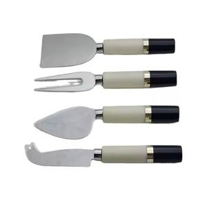 Ensemble de couteaux à fromage en acier inoxydable plaqué or au design moderne avec trancheuse à fromage pour restaurant, maison et hôtel - Product Image 4